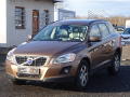 Volvo XC60 2.4 D4 120kW AWD KَE SERVIS