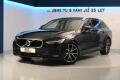 Volvo V90 2.0 AWD Geartronic Momentum Pr