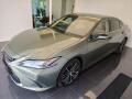 Lexus ES 300h Limited Edition