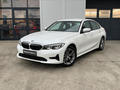 BMW 320i xDrive Advantage