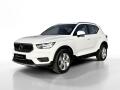 Volvo XC40 B4 FWD // MOMENTUM 