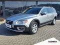 Volvo XC70 D5 2.4/151kW �R Summum 4x4 AUT