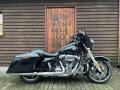 Harley-Davidson FLHXS Street Glide Special 