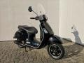 Vespa GTS 300