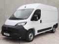 Peugeot Boxer Furgon 3300 L2H2 BlueHDi