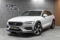 Volvo V60 Cross Country B4 AWD *Z�RUKA*