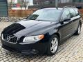 Volvo V70 2.4 D5 5VL AUT TAN SERVISKA