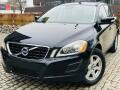 Volvo XC60 2.4D 5V�L 4x4 MANU�L SERVISKA