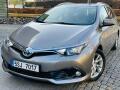 Toyota Auris 1.8i HYBRID AUT KAM SERVISKA