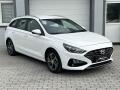 Hyundai i30 1.5i KAMERA 1.MAJITEL �R