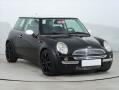 Mini Cooper, po STK, jezd� v�born�