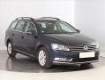 Volkswagen Passat 2.0 TDI, Serv.kniha, Tempomat