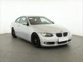 BMW 320 i, Xenony, Tempomat
