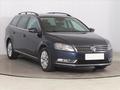 Volkswagen Passat 2.0 TDI, Serv.kniha, Navi