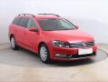 Volkswagen Passat 2.0 TDI, Serv.kniha, Navi