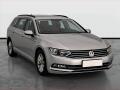 Volkswagen Passat 2.0 TDI, Serv.kniha, Navi