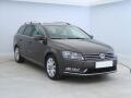 Volkswagen Passat 1.6 TDI, Serv.kniha, Navi