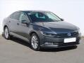 Volkswagen Passat Highline 2.0 TDI, �R,1.maj