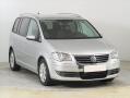 Volkswagen Touran 1.9 TDI, 7�m�st, Serv.kniha