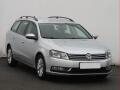 Volkswagen Passat 2.0 TDI, Serv.kniha, Navi