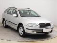 �koda Octavia Ambiente 1.6, nov� STK, Ta�n�