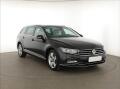 Volkswagen Passat Elegance 2.0 TDI, �R,1.maj