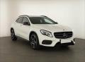 Mercedes-Benz GLA AMG Line 220 d 4MATIC, R