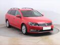 Volkswagen Passat 2.0 TDI, Serv.kniha, Navi