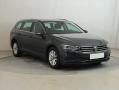 Volkswagen Passat Business 1.5 TSI, R, DPH!