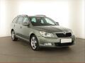�koda Octavia 1.6 TDI, rezervace, Xenony