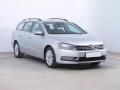 Volkswagen Passat 1.6 TDI, Serv.kniha, Navi