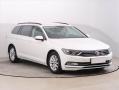 Volkswagen Passat 2.0 TDI, Serv.kniha, Navi