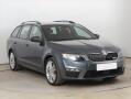 �koda Octavia RS 2.0 TSI, Serv.kniha, K��e