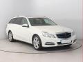 Mercedes-Benz E 200, Automat, Serv.kniha