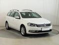 Volvo V40 2.0 D2, Serv.kniha, Tempomat