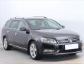 Volkswagen Passat 2.0 TDI, Serv.kniha, Bi-Xenony