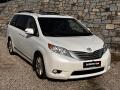 Toyota Sienna 3.5   4x4