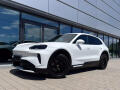 Porsche Cayenne Electric HuD Venti Display spo