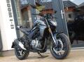N�hled 77
