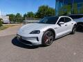 Porsche Taycan 4S Cross Turismo top stav a v�
