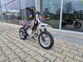 N�hled 33