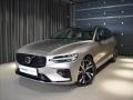 Volvo V60 2.0 B4 Plus Dark DCT