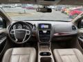 Chrysler Town & Country 