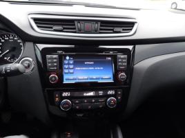 Nissan Qashqai (2018) 1.2 DIG-T 116k MAN6 - náhled 33