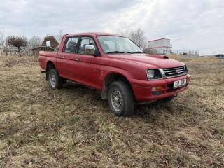 Mitsubishi L200 2.5 TD   4x4  5m�st