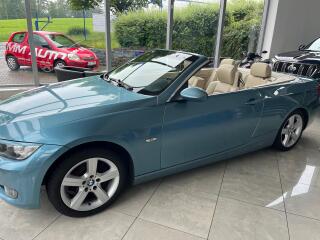 BMW 320 i  E93  Cabrio 