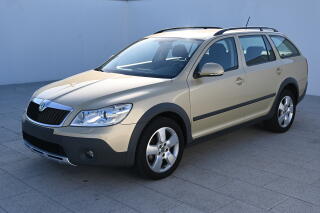 �koda Octavia 2.0TDI 103KW 4x4 Scout 12/2011
