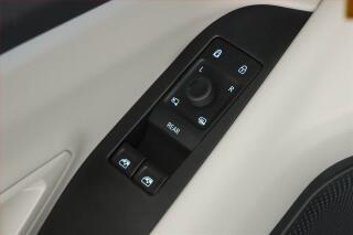 Ford Explorer (2025) Extended Range AWD - náhled 17