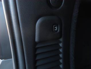 Dodge Durango (2022) 6.4 V8 SRT AWD - náhled 31