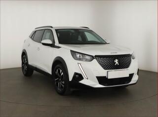 Peugeot 2008 1.2 PureTech, Automat